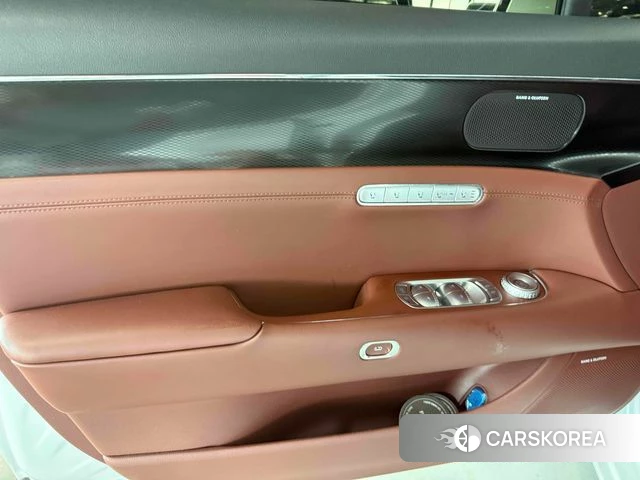 Genesis G90 (RS4) 2022 Белый из Кореи, фото 5