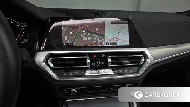 BMW 4 Series (G22) 2023 Светло-серебряный цвет из Кореи, фото 5