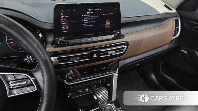 Kia Seltos 2019 Белый из Кореи, фото 5