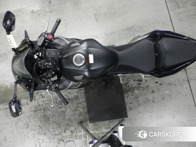 Проданный Honda CBR400R id 3949640 из Японии, фото 2