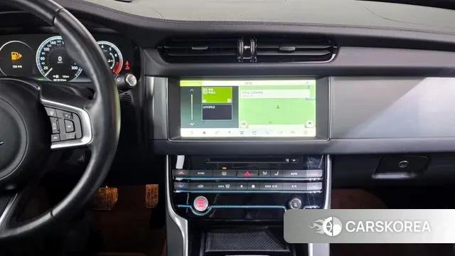 Jaguar XF (X260) 2018 Белый из Кореи, фото 5