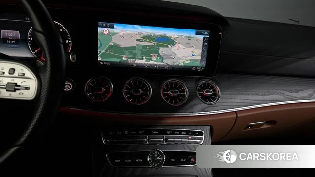 Mercedes-Benz E-Class W213 2020 Белый из Кореи, фото 5