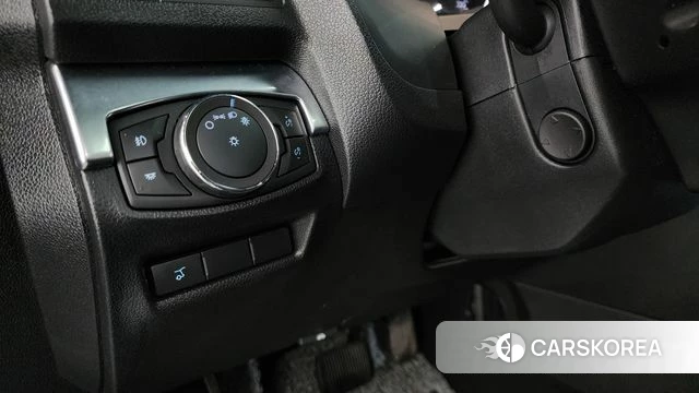 Ford Explorer 2019 Белый из Кореи, фото 5