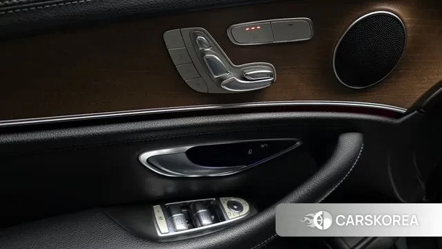 Mercedes-Benz E-Class W213 2018 Черный из Кореи, фото 5