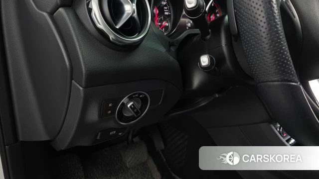 Mercedes-Benz GLA-Class X156 2019 Белый из Кореи, фото 5