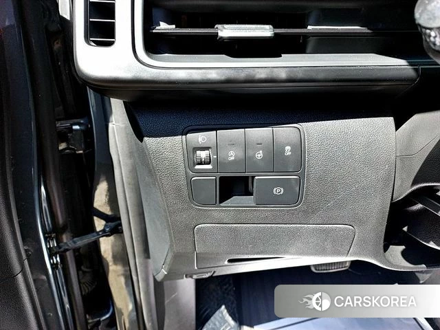 Hyundai Staria 2023 Серый из Кореи, фото 5