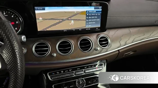 Mercedes-Benz E-Class W213 2018 Черный из Кореи, фото 5