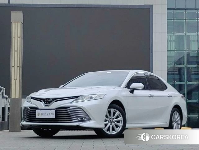 Toyota Camry 2021 Белый из Китая, фото 5