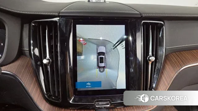 Volvo XC60 second Generation 2022 Черный из Кореи, фото 5