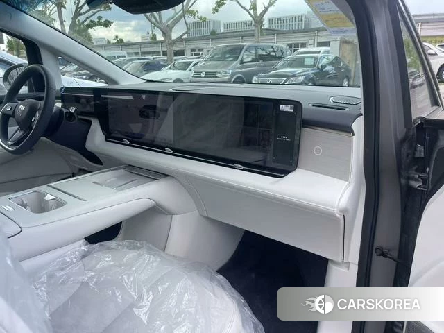 Buick Zhijing Family Pure Electric 2026 Серебристо-серый из Китая, фото 5