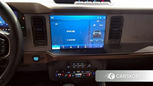 Ford Bronco 6th Generation 2023 Черный из Кореи, фото 5