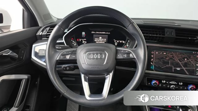 Audi Q3 (F3) 2020 Белый из Кореи, фото 5