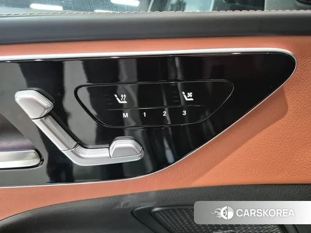 Mercedes-Benz C-Class W206 2025 Черный из Кореи, фото 5