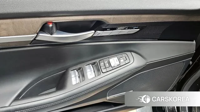 Genesis G90 2018 Черный из Кореи, фото 5