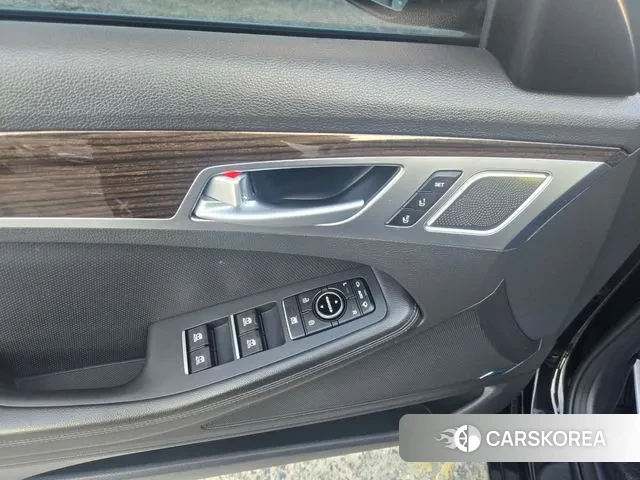 Genesis G80 2018 Черный из Кореи, фото 5