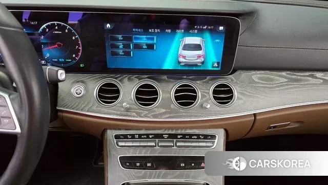 Mercedes-Benz E-Class W213 2022 Белый из Кореи, фото 5