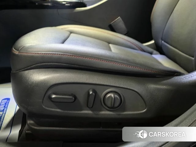 Chevrolet (GM Daewoo) Trax Crossover 2023 Черный из Кореи, фото 5