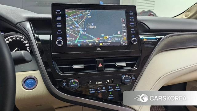 Toyota Camry (XV70) 2022 Серый из Кореи, фото 5