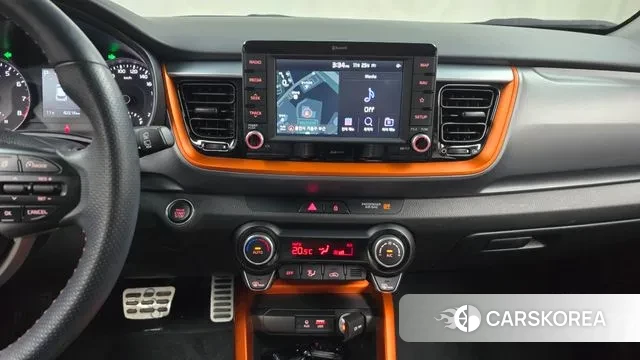 Kia Stonic 2019 Красный из Кореи, фото 5