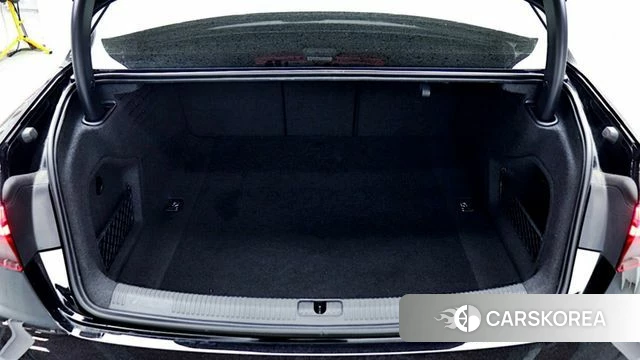 Audi A4 (B9) 2022 Черный из Кореи, фото 5