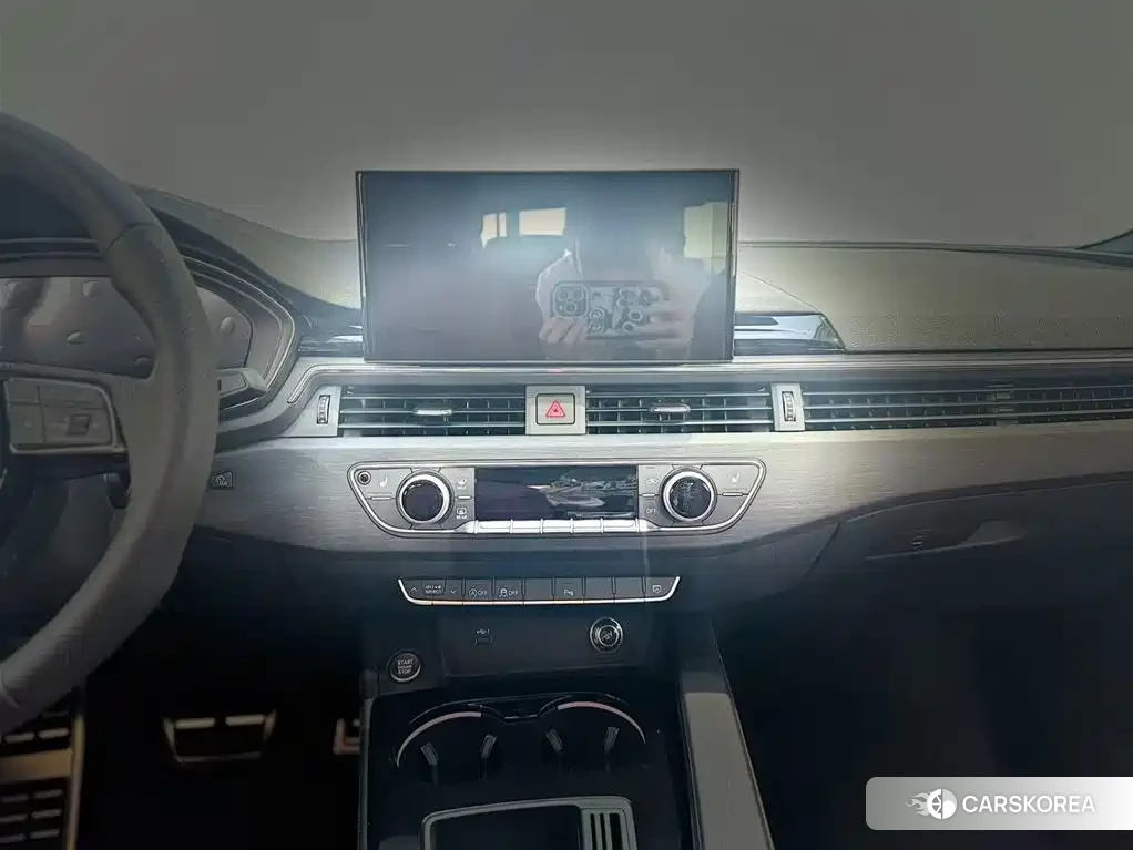 Audi A4L 2024 Белый из Китая, фото 5