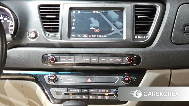 Kia The New Carnival 2019 Белый из Кореи, фото 5