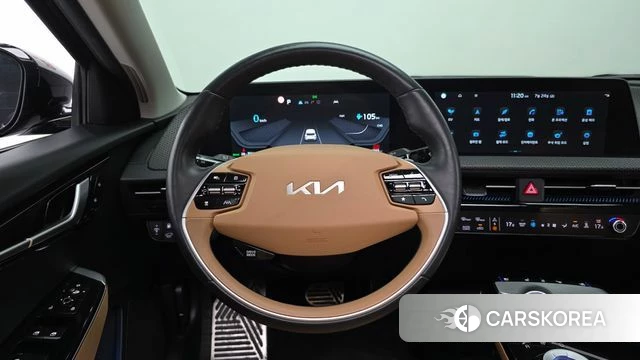 Kia EV6 2023 Черный из Кореи, фото 5