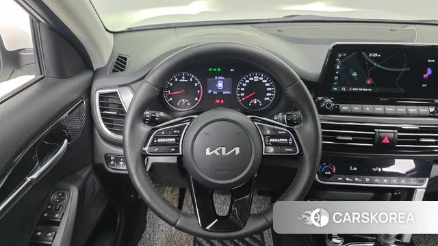 Kia Seltos 2021 Белый из Кореи, фото 5