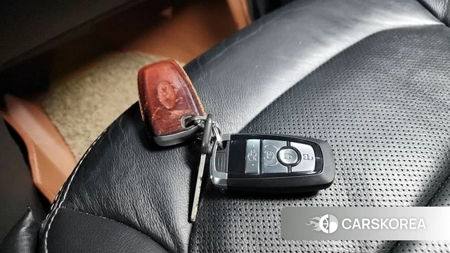 Ford Explorer 2018 Белый из Кореи, фото 5