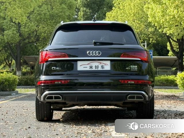 Audi Q5L 2022 Черный из Китая, фото 5