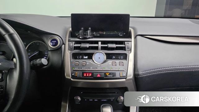 Lexus NX300h 2019 Белый из Кореи, фото 5