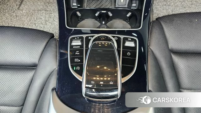 Mercedes-Benz C-Class W205 2020 Белый из Кореи, фото 5