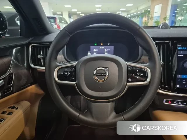 Volvo S90 2024 Черный из Кореи, фото 5