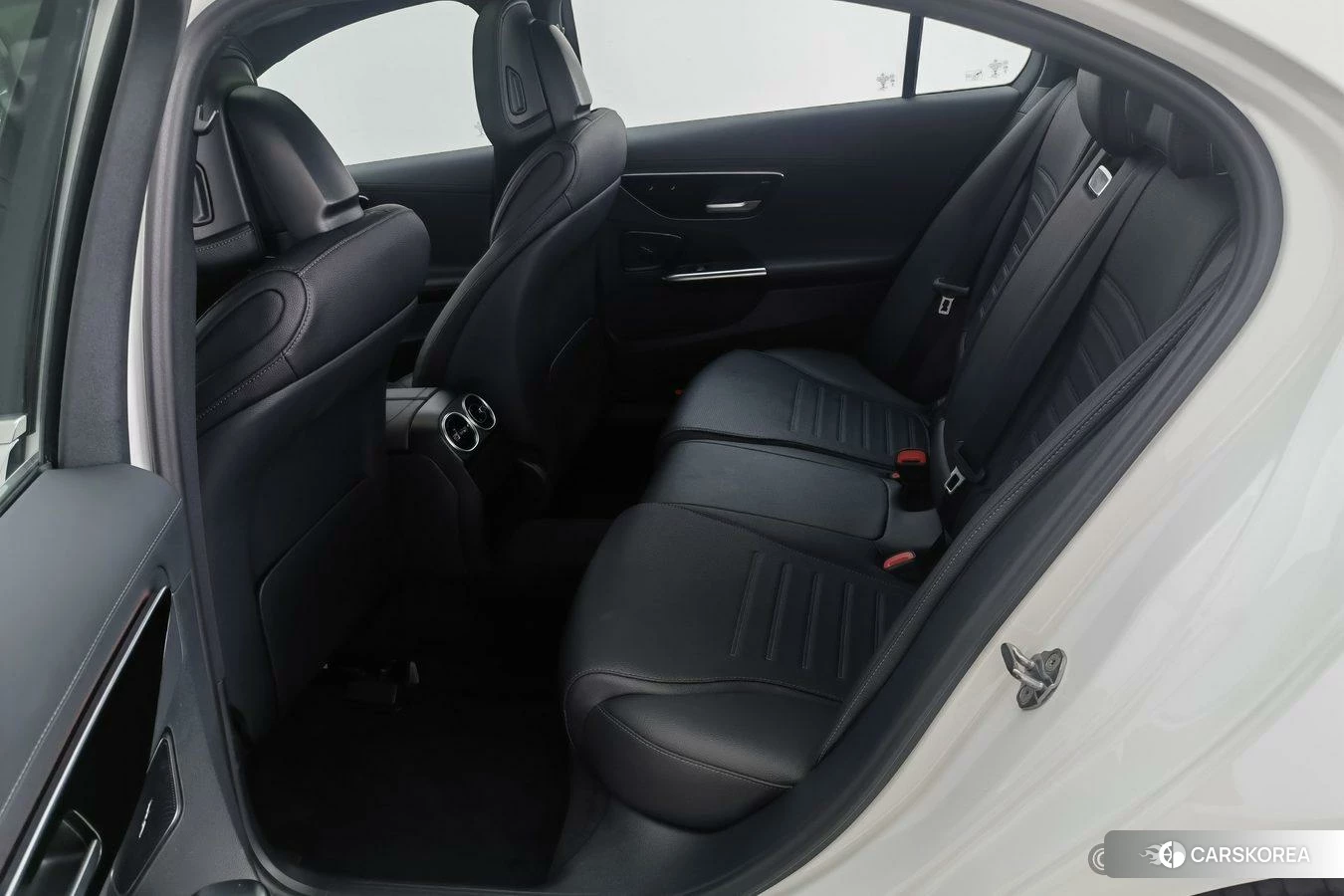 Mercedes-Benz Class C 2022 Белый из Китая, фото 5
