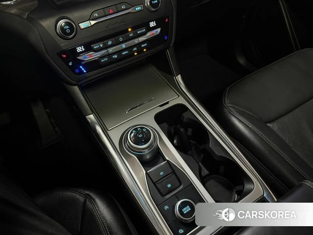 Ford Explorer 6th Generation 2019 Белый из Кореи, фото 5