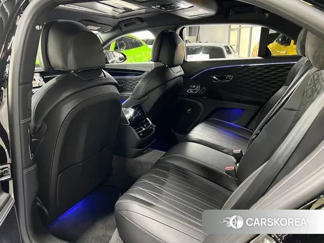 Bentley Flying Spur 3rd Generation 2020 Черный из Кореи, фото 5