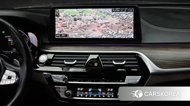 BMW 5 Series (G30) 2023 Черный из Кореи, фото 5