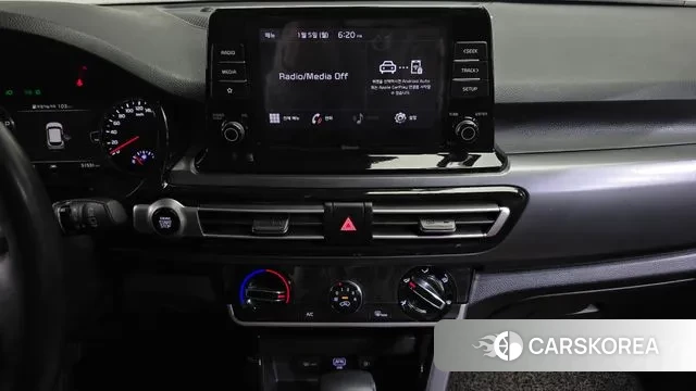 Kia Seltos 2022 Белый из Кореи, фото 5