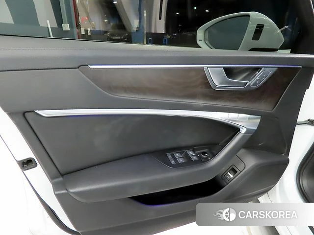 Audi A6 (C8) 2019 Белый из Кореи, фото 5