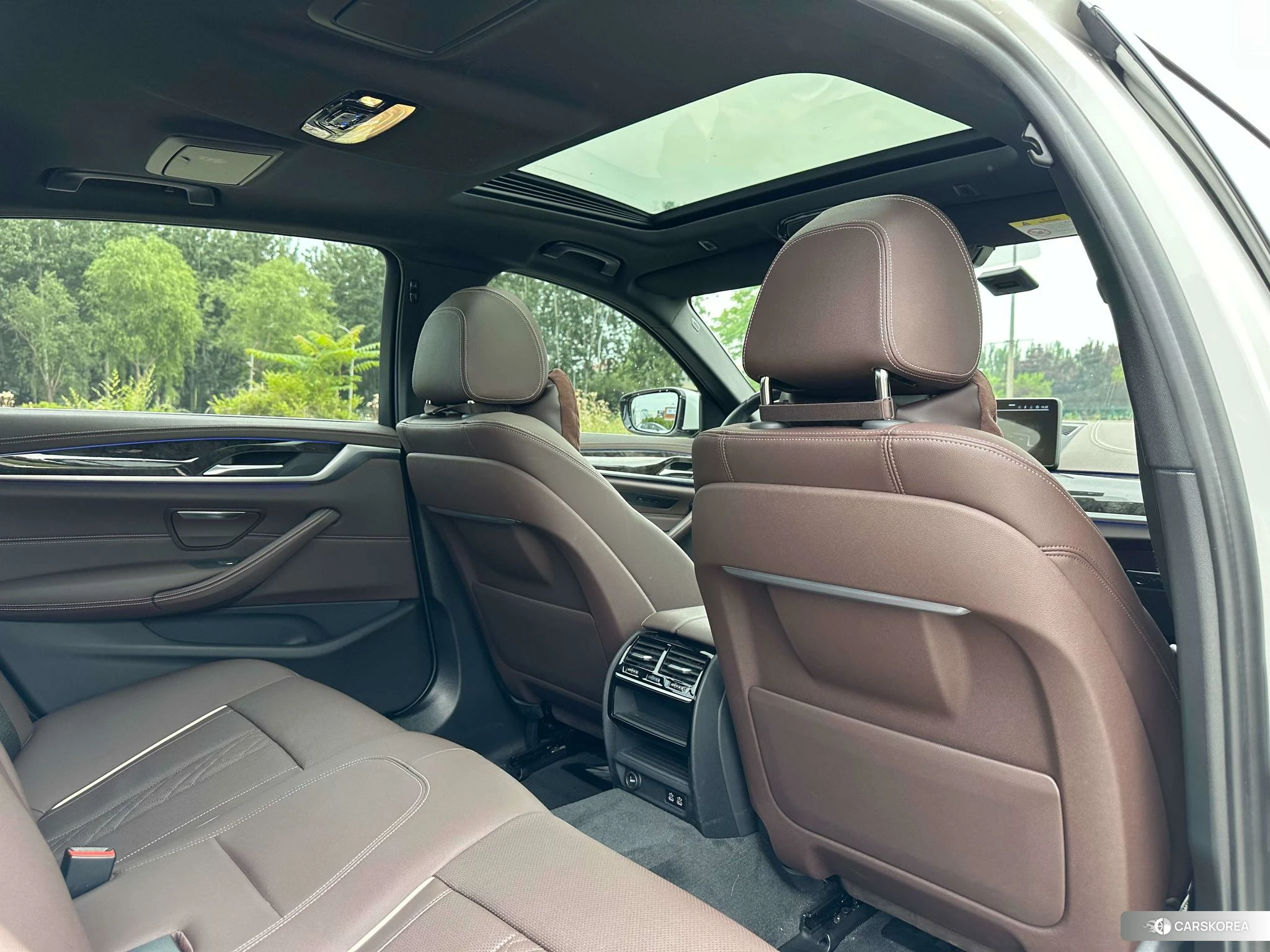 BMW 5 series 2021 Белый из Китая, фото 5
