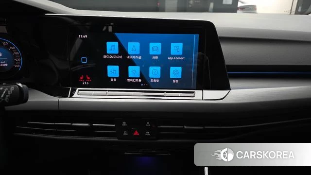 Volkswagen Golf 8th Generation 2023 Серый из Кореи, фото 5