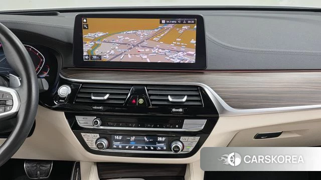 BMW 6 Series GT (G32) 2020 Белый из Кореи, фото 5