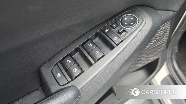 Kia Seltos 2022 Белый из Кореи, фото 5