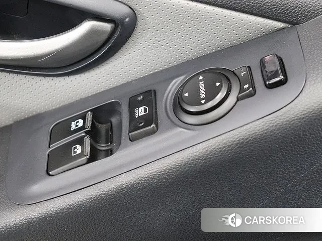 Hyundai Grand Starex 2018 Белый из Кореи, фото 5