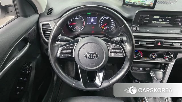 Kia Seltos 2020 Белый из Кореи, фото 5