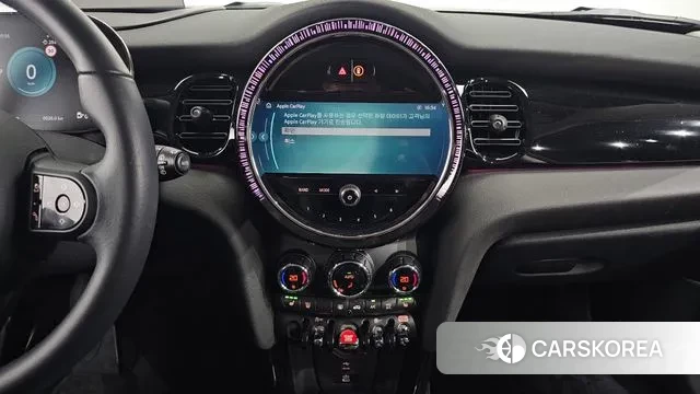 Mini Cooper 2022 Черный из Кореи, фото 5