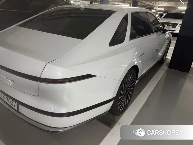 Hyundai Grandeur Hybrid (GN7) 2023 Белый из Кореи, фото 5