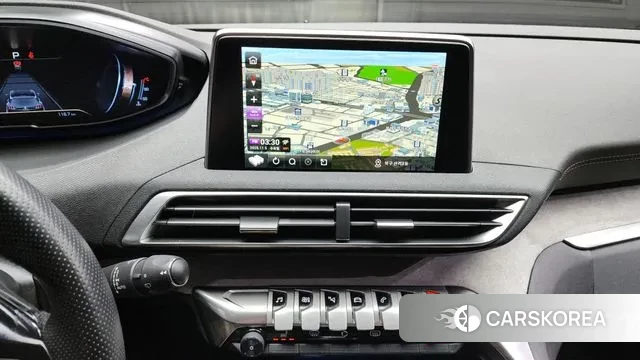 Peugeot 5008 second generation 2021 Белый из Кореи, фото 5