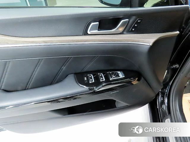 Kia K5 Hybrid 3rd Generation 2023 Черный из Кореи, фото 5
