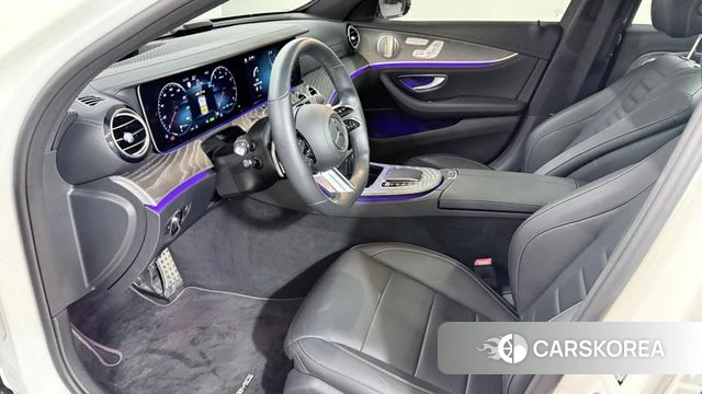 Mercedes-Benz E-Class W213 2022 Белый из Кореи, фото 5
